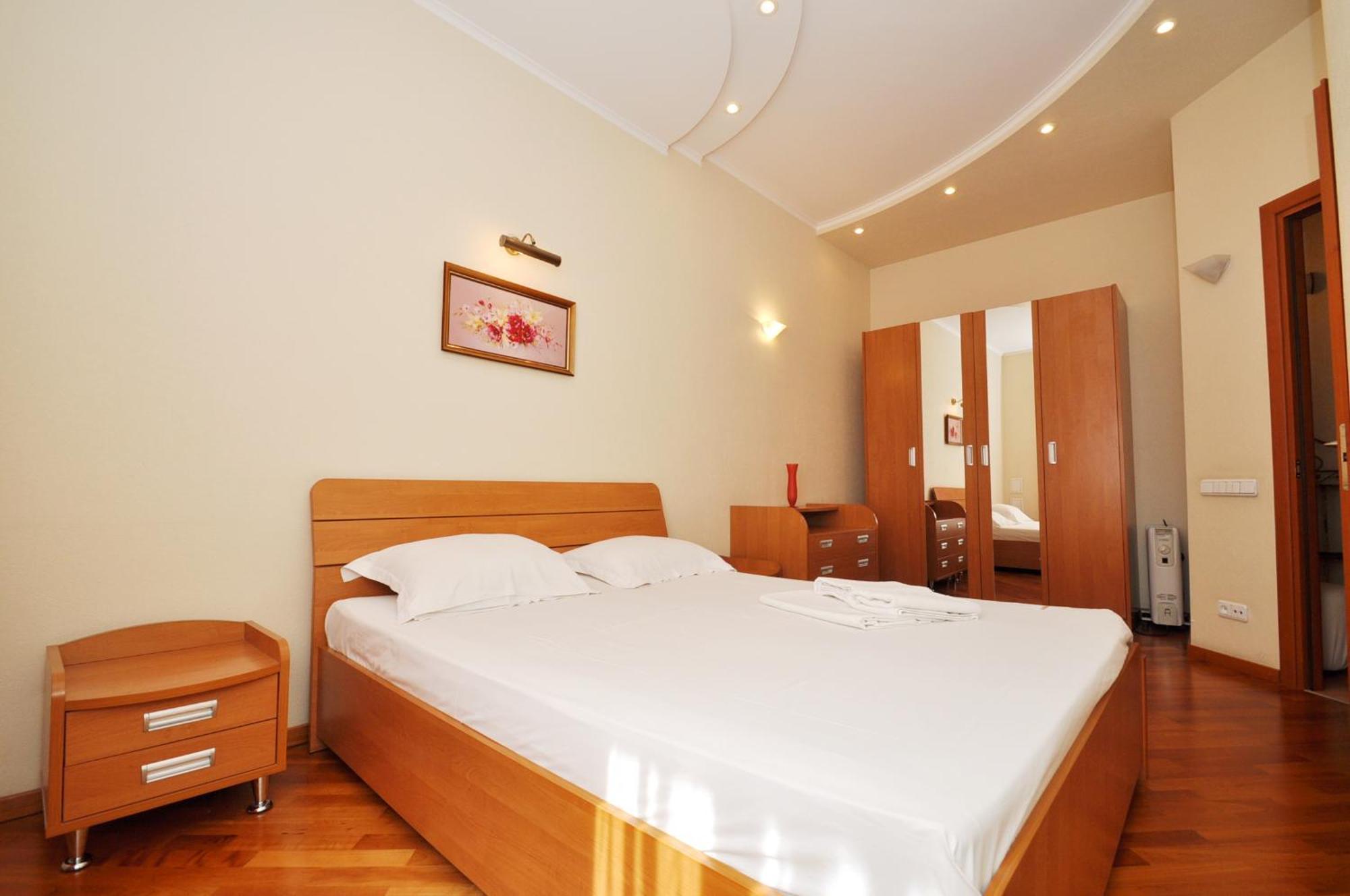 Central Apartments Киев Экстерьер фото