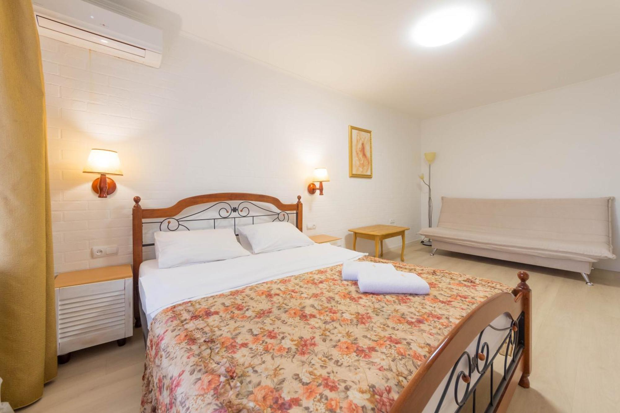 Central Apartments Киев Экстерьер фото
