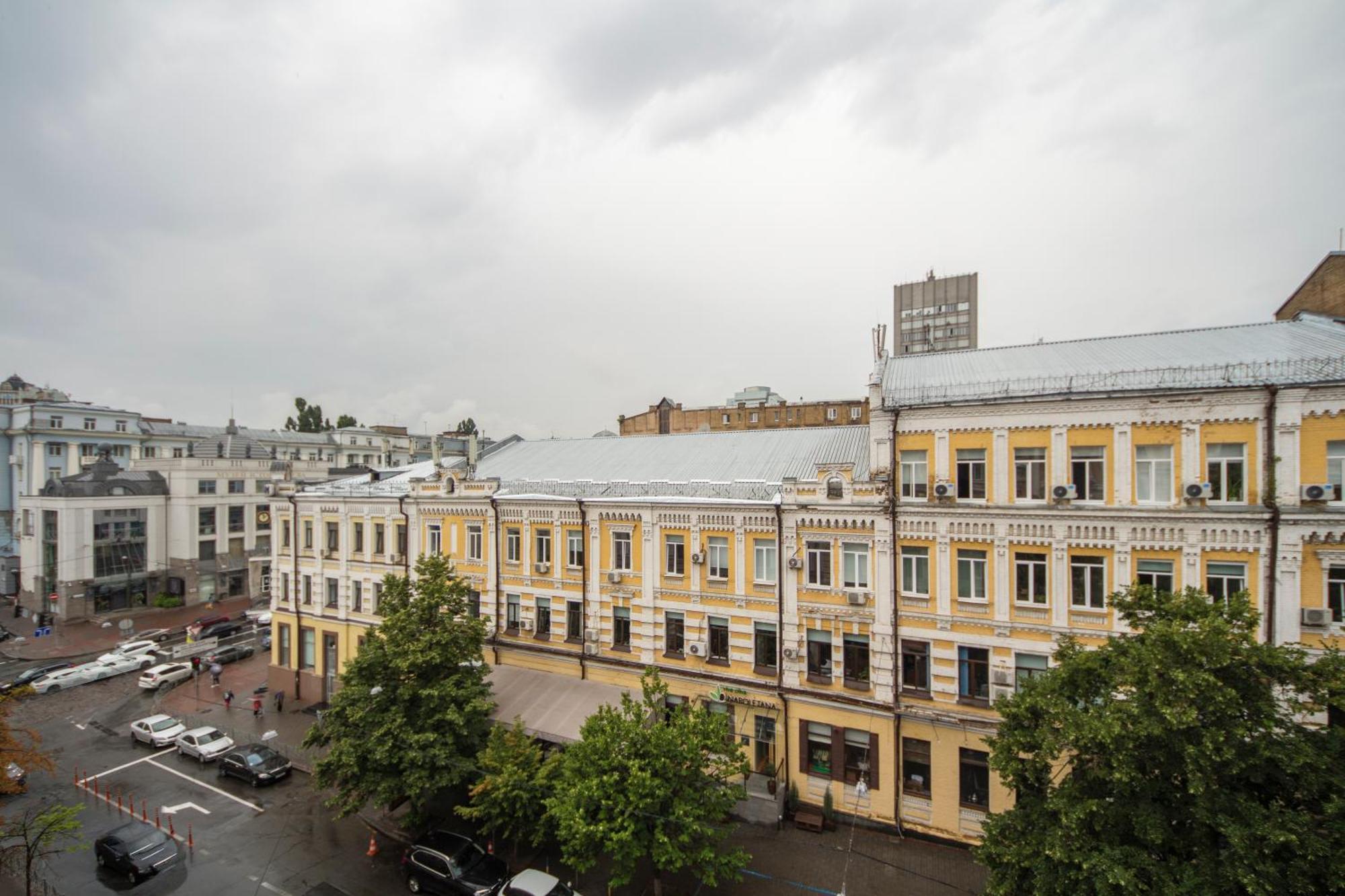 Central Apartments Киев Экстерьер фото