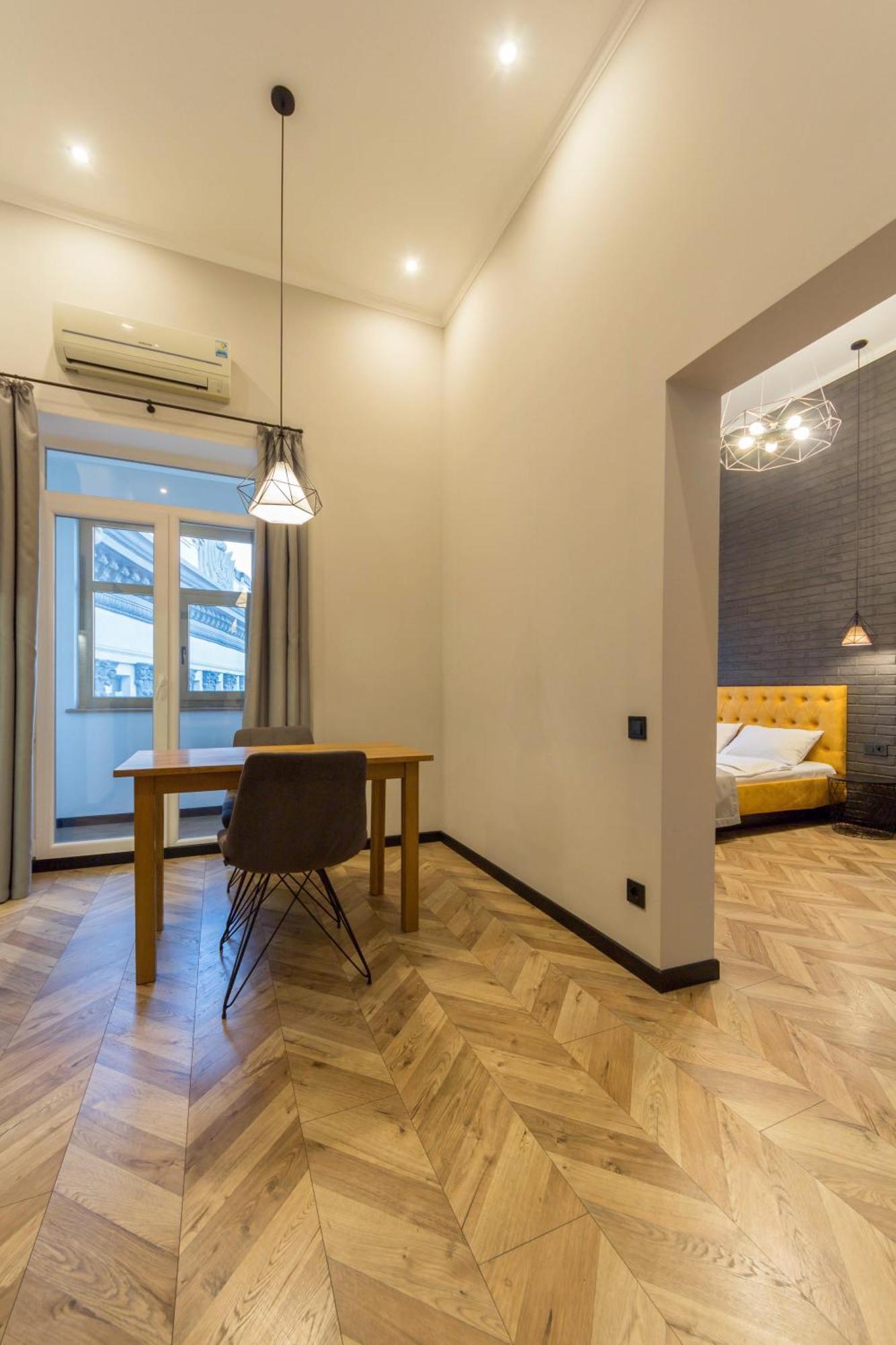 Central Apartments Киев Экстерьер фото