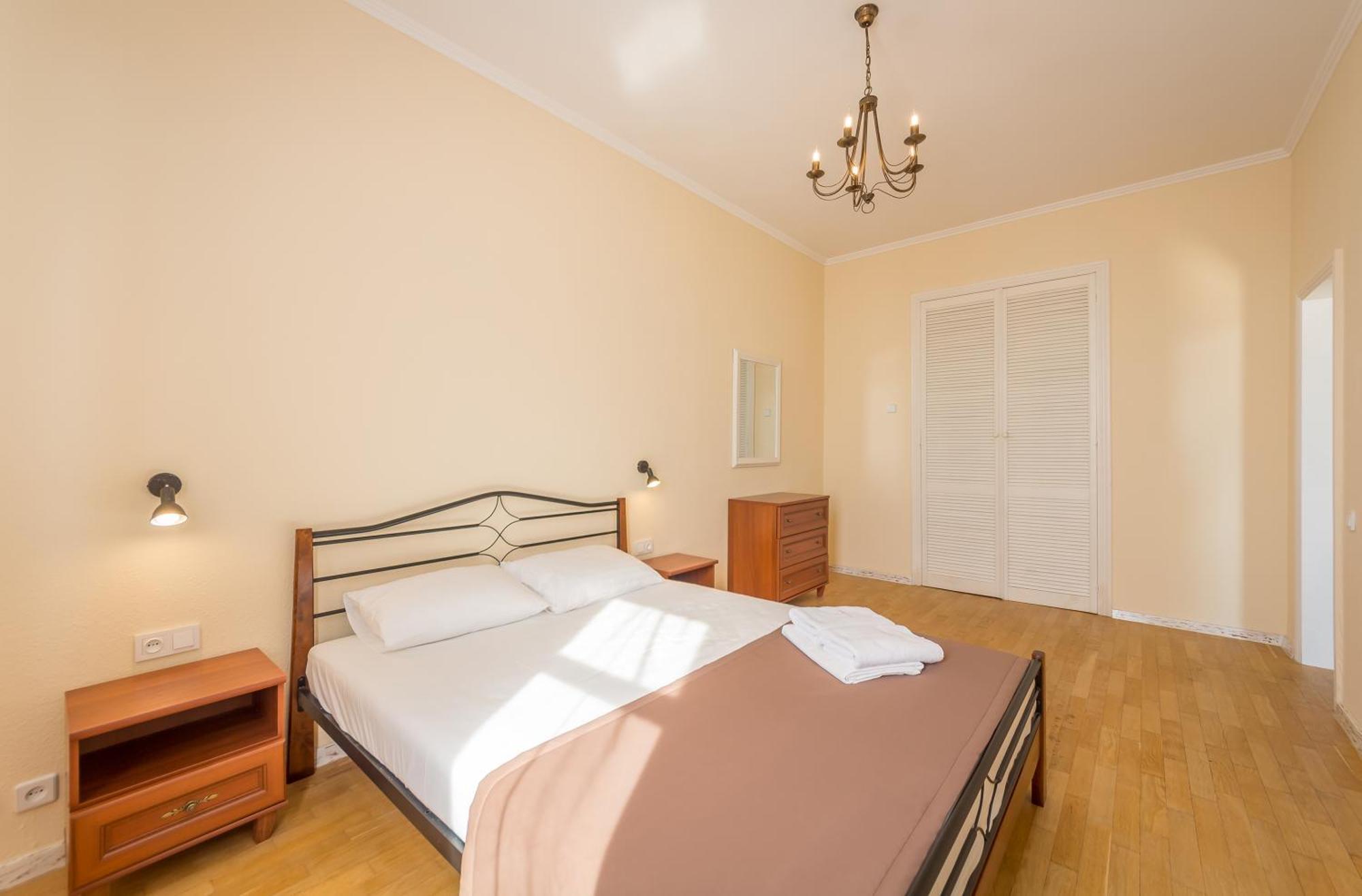 Central Apartments Киев Экстерьер фото